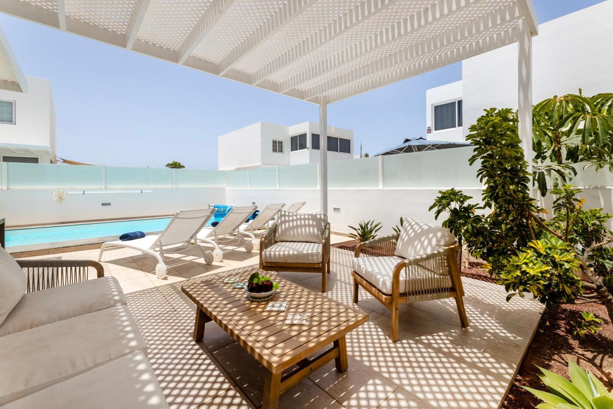 Villa Atlantica - Heated Pool In Playa Blanca エクステリア 写真