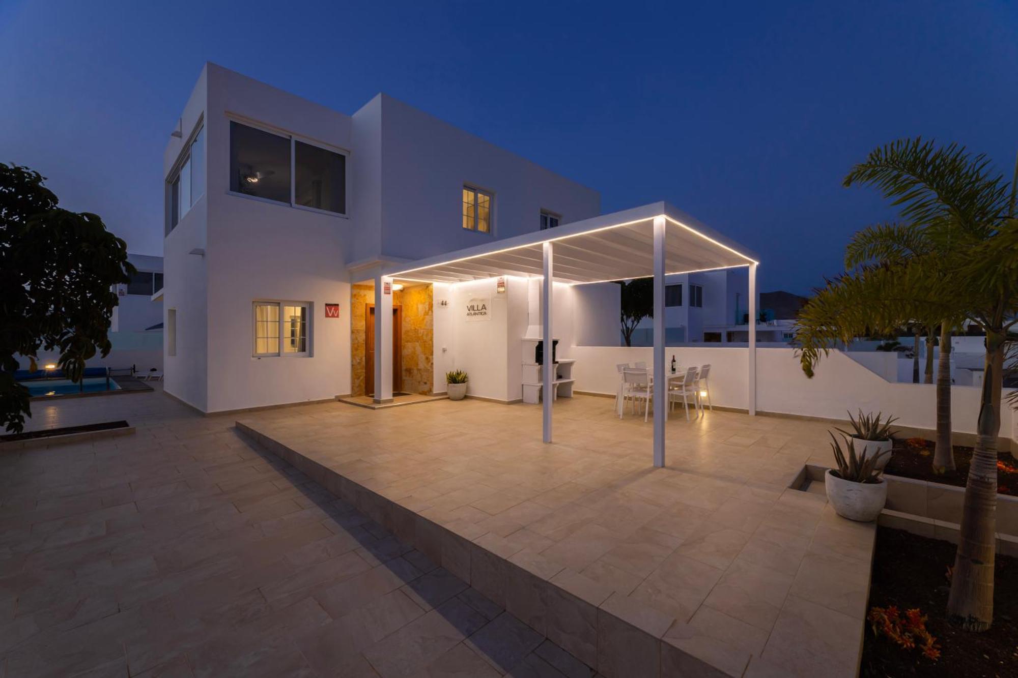 Villa Atlantica - Heated Pool In Playa Blanca エクステリア 写真