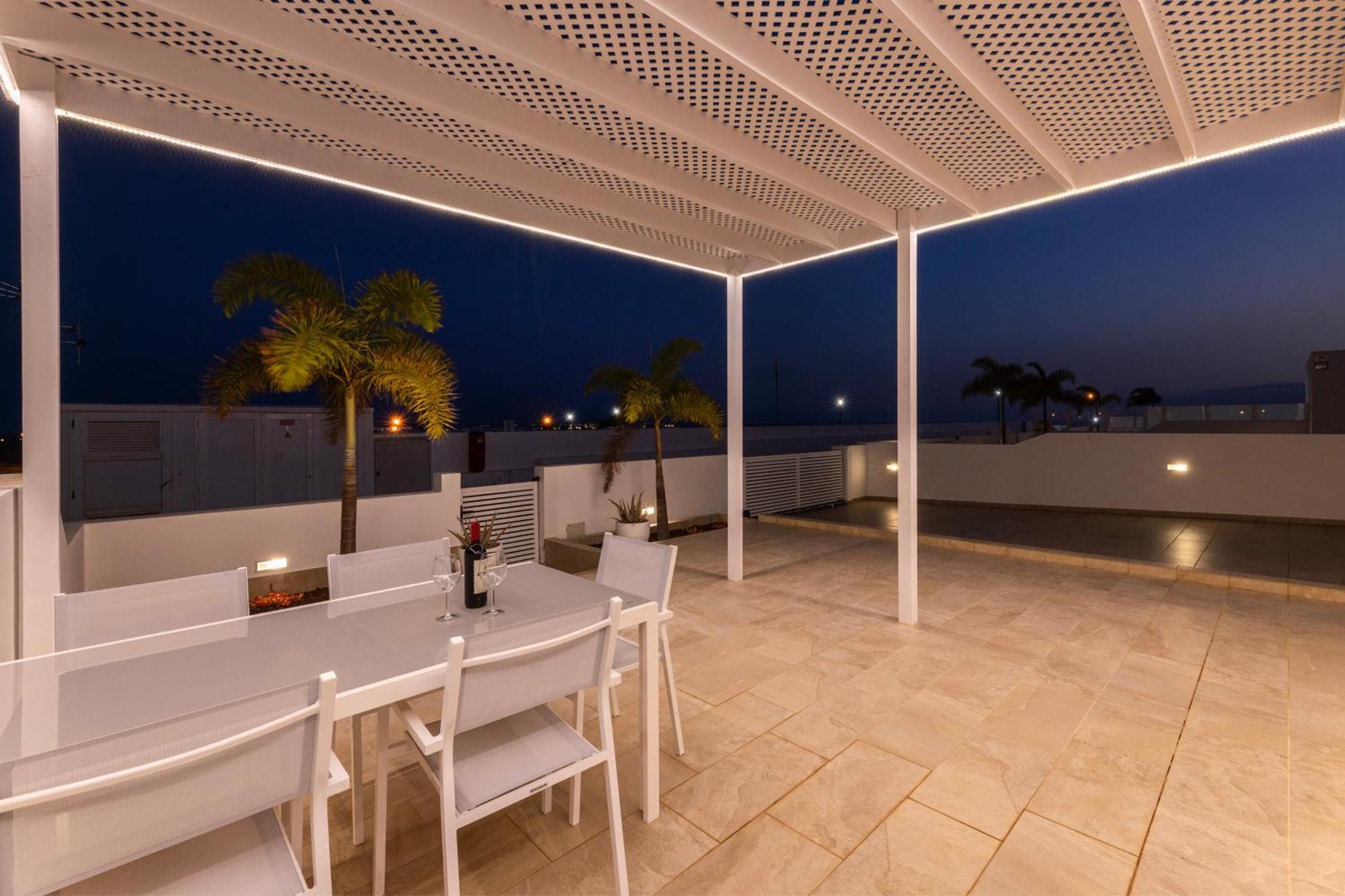 Villa Atlantica - Heated Pool In Playa Blanca エクステリア 写真