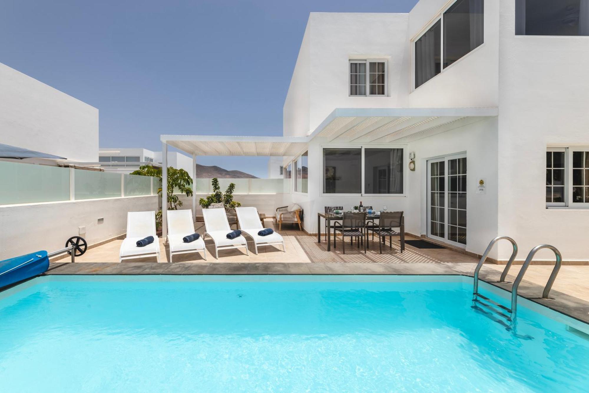 Villa Atlantica - Heated Pool In Playa Blanca エクステリア 写真