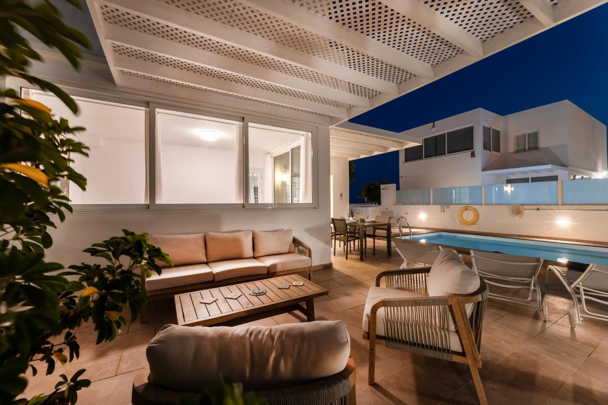 Villa Atlantica - Heated Pool In Playa Blanca エクステリア 写真