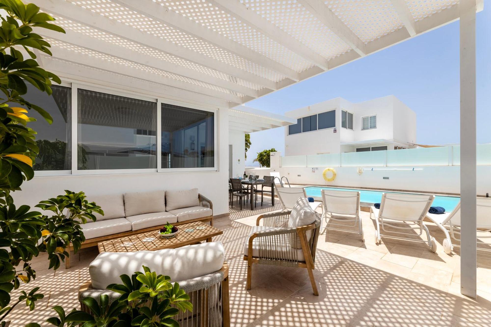 Villa Atlantica - Heated Pool In Playa Blanca エクステリア 写真